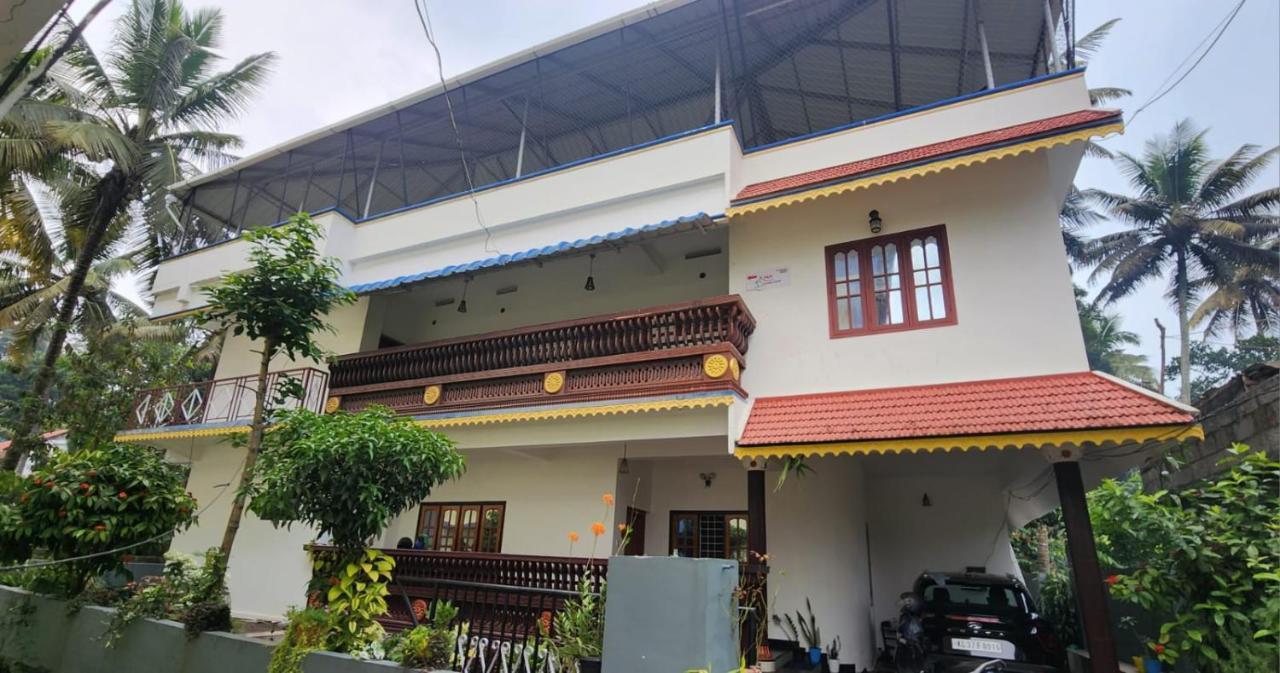 Pknhomestay Kumily Thekkady Ngoại thất bức ảnh